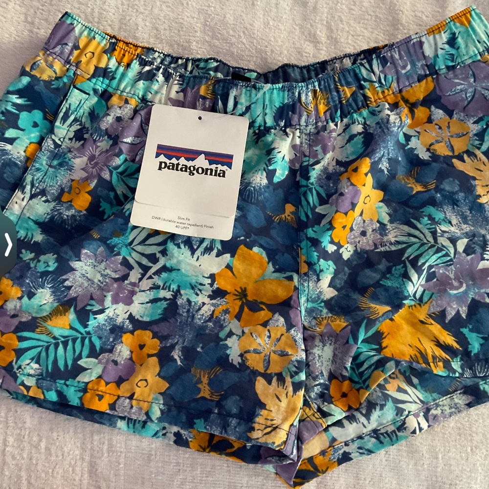 Women’s Patagonia Swim Shorts Size Medium Brand New with Tags